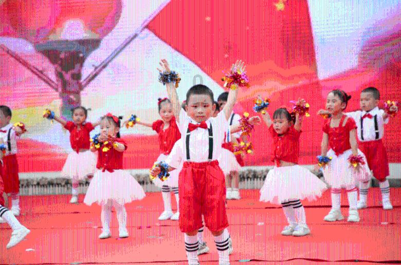 奶奶问孙女要孙女小时候的抚养费怎么说？游戏画面